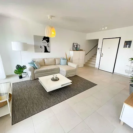 In 42636 Apartment *